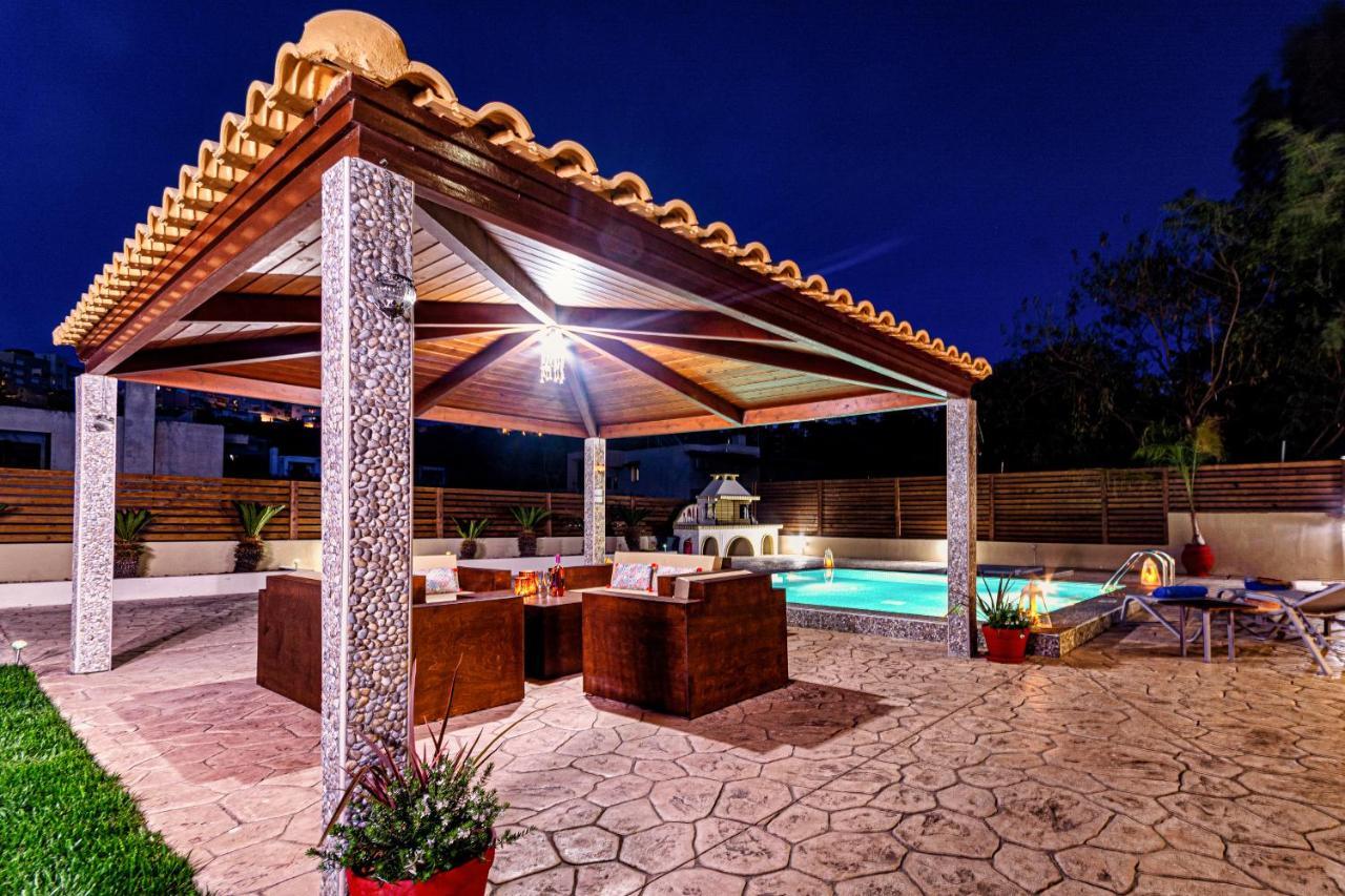 Maria'S Luxurious Villa In Koskinou Koskinou  エクステリア 写真