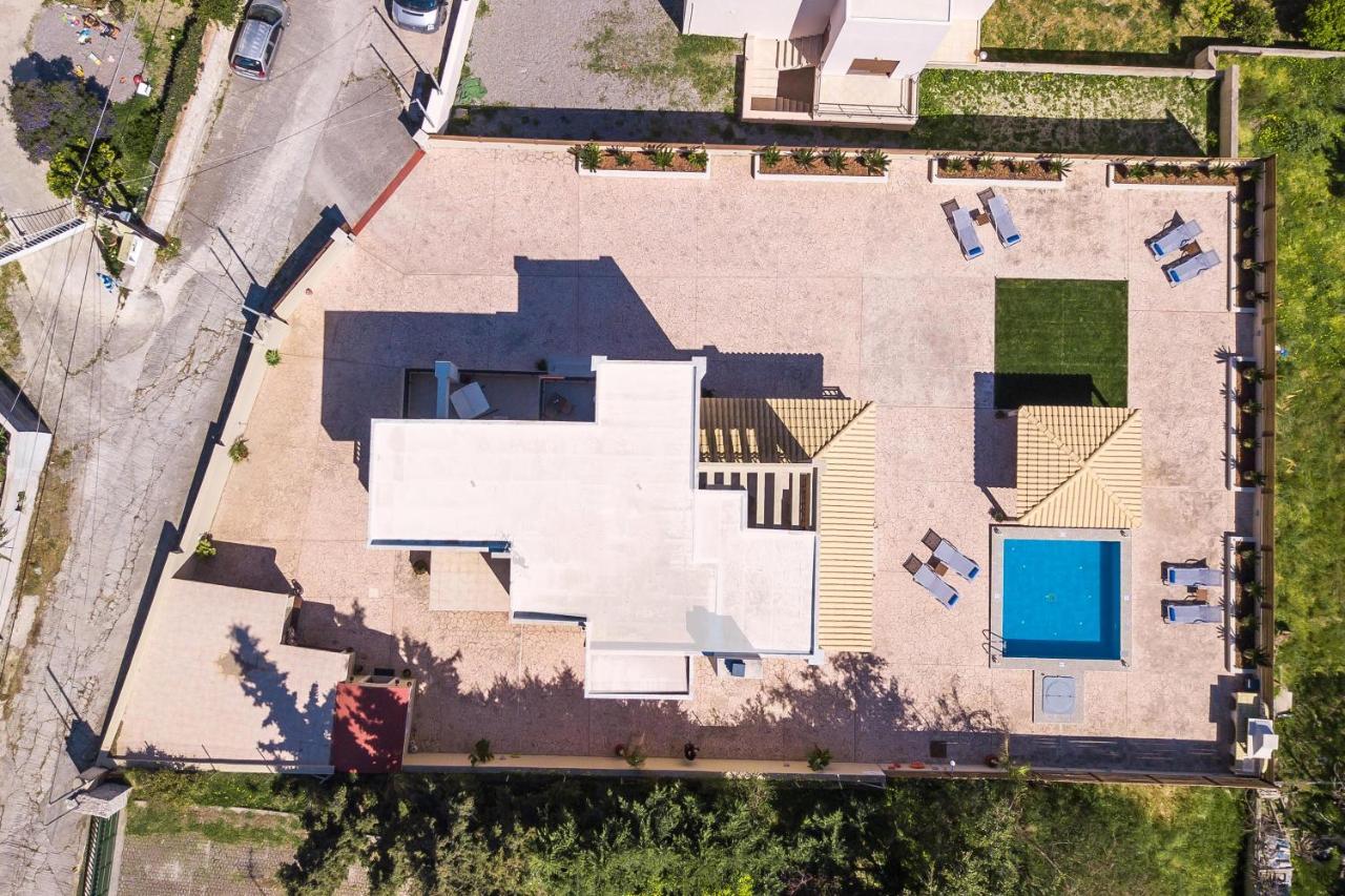 Maria'S Luxurious Villa In Koskinou Koskinou  エクステリア 写真