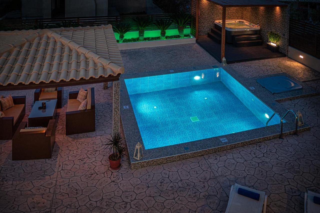 Maria'S Luxurious Villa In Koskinou Koskinou  エクステリア 写真