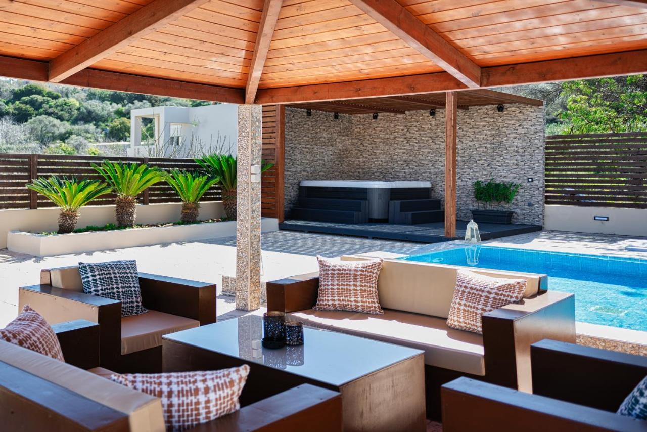 Maria'S Luxurious Villa In Koskinou Koskinou  エクステリア 写真
