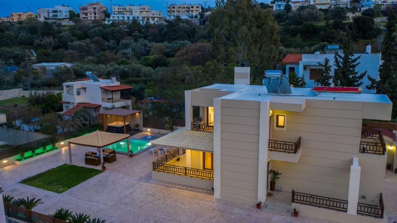Maria'S Luxurious Villa In Koskinou Koskinou  エクステリア 写真